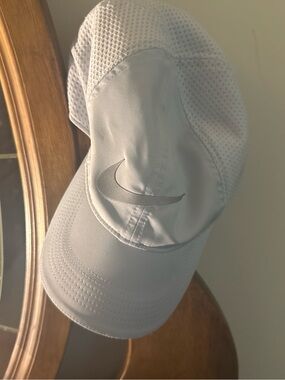 Nike Light Gray and White Reflective Swoosh Running Cap